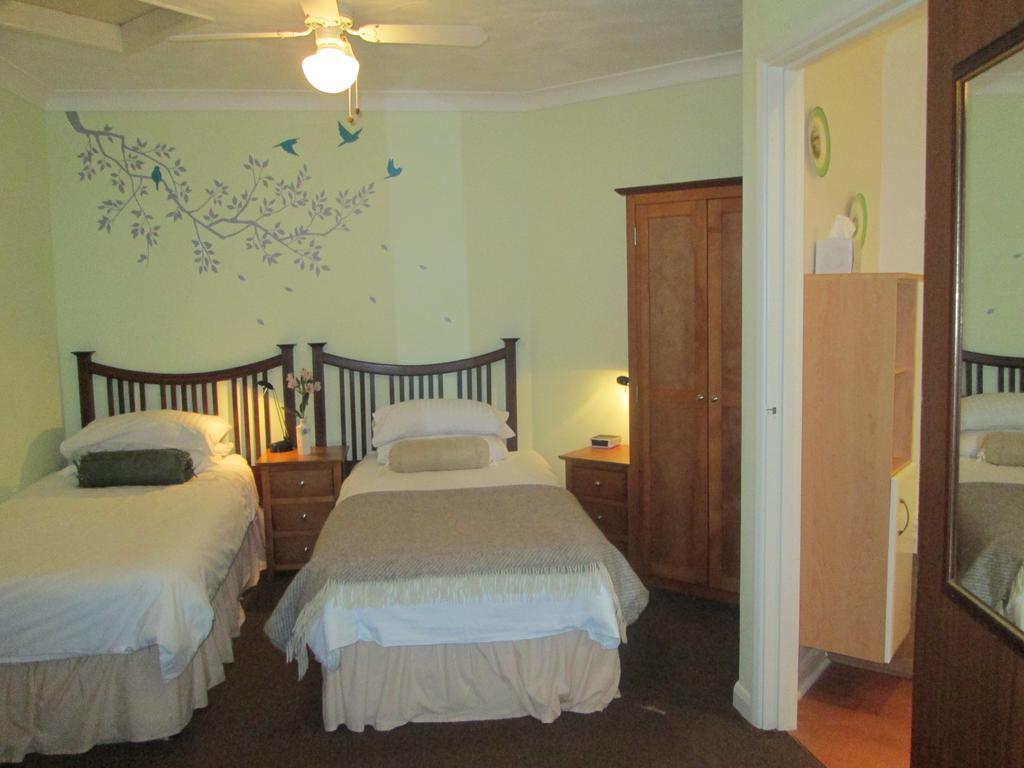 Crossways House Bed And Breakfast East Cowes Quarto foto